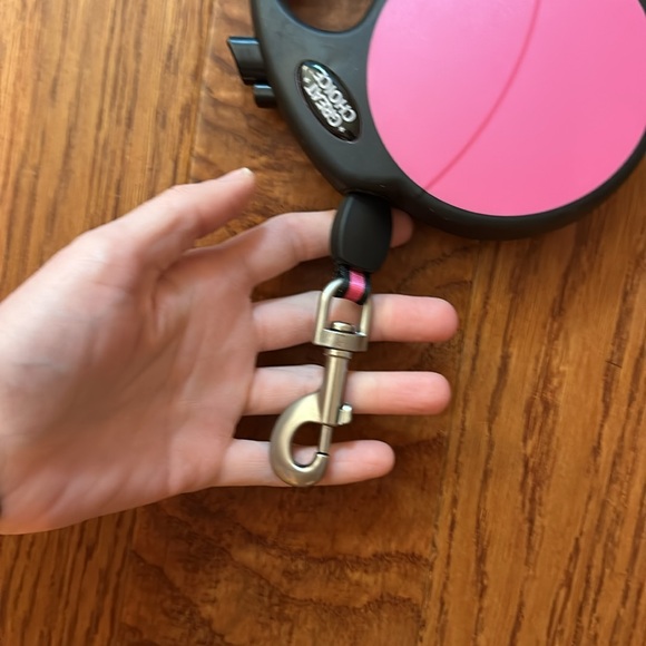 Great Choice Retractable Leash - Picture 2 of 4